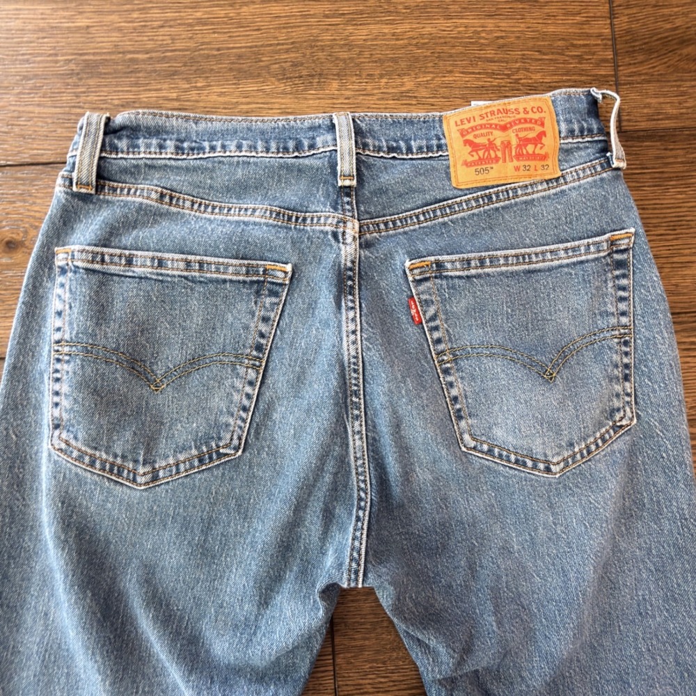 Levis 505 Regular Fit Straight Leg Jeans Mens W32 L32 Medium Wash Blue Denim - Picture 6 of 11